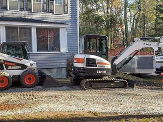 Bobcat  Basculanta Miniexcavator Bobcat E35 foto 5