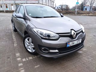 Renault Megane foto 1