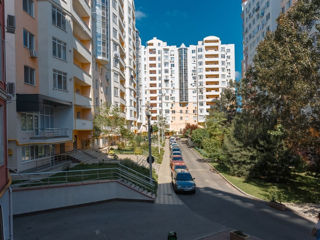 3-х комнатная квартира, 90 м², Телецентр, Кишинёв