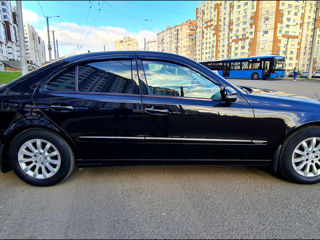 Mercedes E-Class foto 6