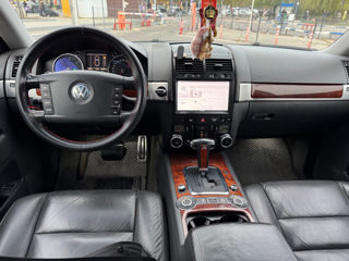 Volkswagen Touareg foto 8