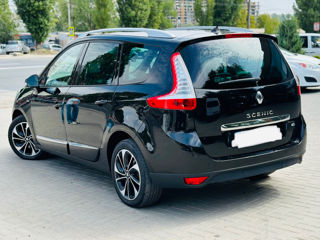 Renault Grand Scenic foto 2