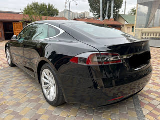 Tesla Model S foto 2