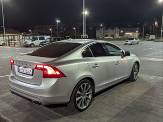 Volvo S60 foto 2