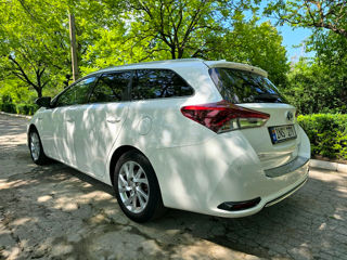 Toyota Auris foto 9