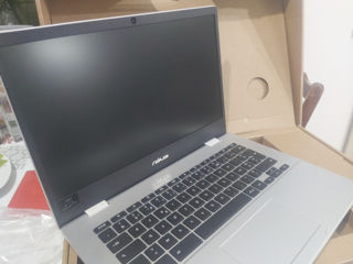 Se vinde  Leptop  Asus chromebook CB1400CN