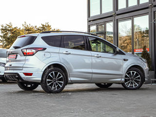 Ford Kuga foto 2