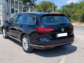 Volkswagen Passat foto 4