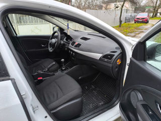 Renault Fluence foto 10