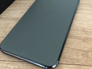 Iphone 11 pro max 256 gb Midnightgreen 500€
