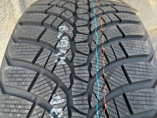 255/40 R17 Kumho Wintercraft WP71/ Доставка, livrare toata Moldova 2024 foto 3