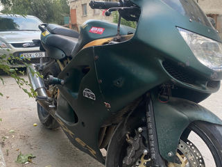 Kawasaki ZX6R foto 1