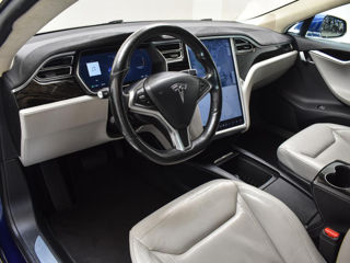 Tesla Model S foto 7