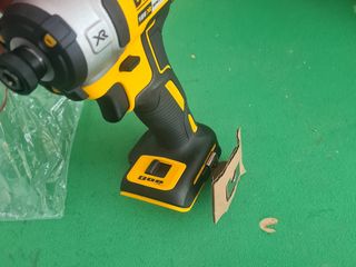 Dewalt impacat DCF887