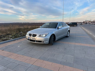 BMW 5 Series foto 2