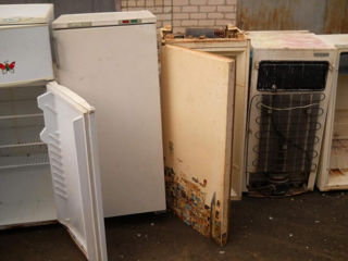 Colectam frigidere diferite deteorate bune,собираем сломанные разные холодильники foto 2