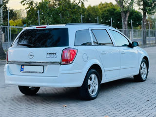 Opel Astra foto 8