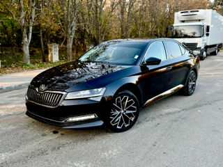 Skoda Superb foto 3