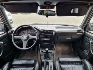 BMW 3 Series foto 8