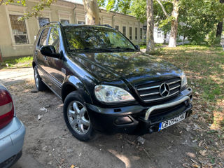 Mercedes M-Class foto 2