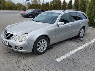 Mercedes E-Class foto 2