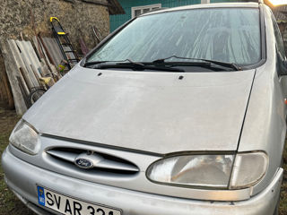 Ford Galaxy foto 2