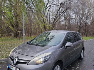 Renault Grand Scenic foto 2