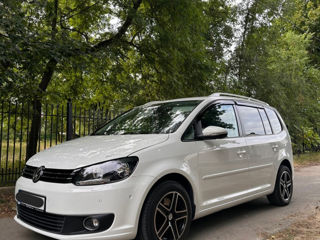 Volkswagen Touran foto 5