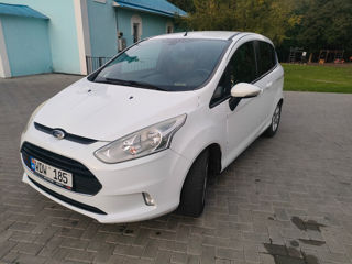 Ford B-Max foto 1