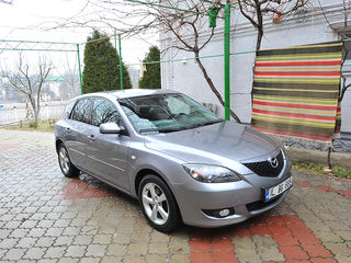 Mazda 3 foto 2