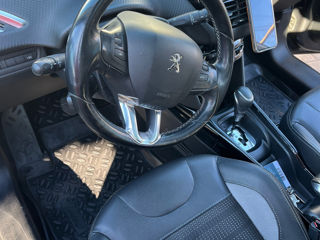 Peugeot 2008 foto 4