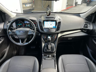 Ford Kuga foto 9