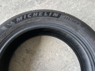 Se vind anvelope 235/50 R19 Michelin noi foto 8