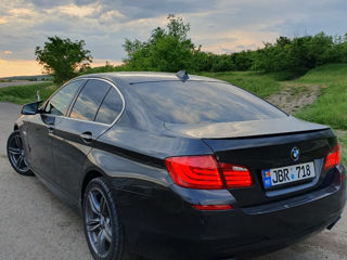 BMW 5 Series foto 5