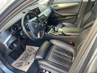 BMW 5 Series foto 7