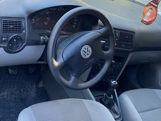 Volkswagen Golf foto 5