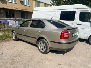 Skoda Octavia foto 1