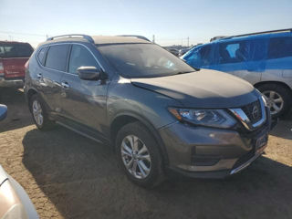 Nissan Rogue foto 3