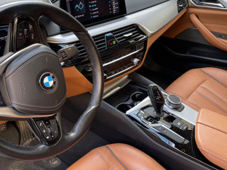 BMW 5 Series foto 5