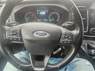 Ford Tranzit Costum foto 9