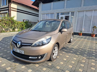 Renault Grand Scenic foto 9