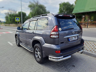 Toyota Land Cruiser Prado foto 2