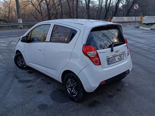 Chevrolet Spark foto 9