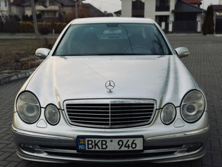 Mercedes E-Class foto 2