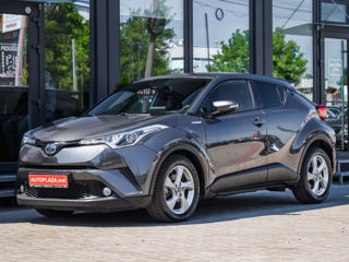 Toyota C-HR foto 1