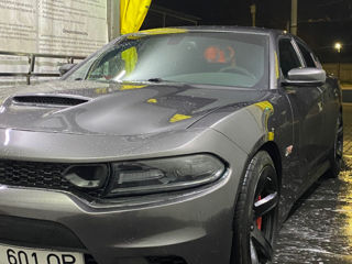 Dodge Charger foto 2