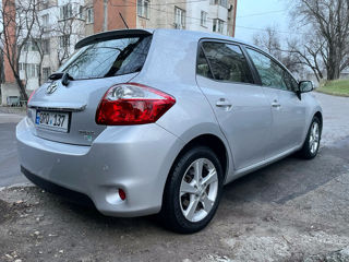 Toyota Auris foto 4