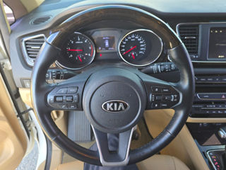 KIA Carnival foto 17