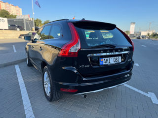 Volvo XC60 foto 3