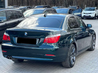 BMW 5 Series foto 3